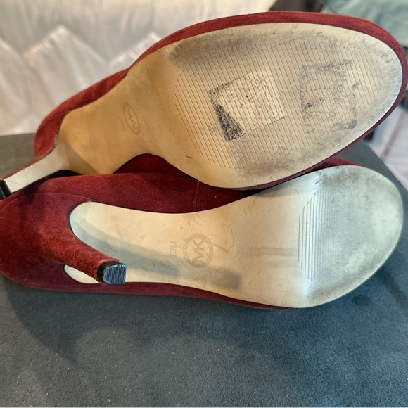 Michael Kors High Heel Suede Burgundy Oxblood Red Pumps shoes size 10 - Picture 6 of 7